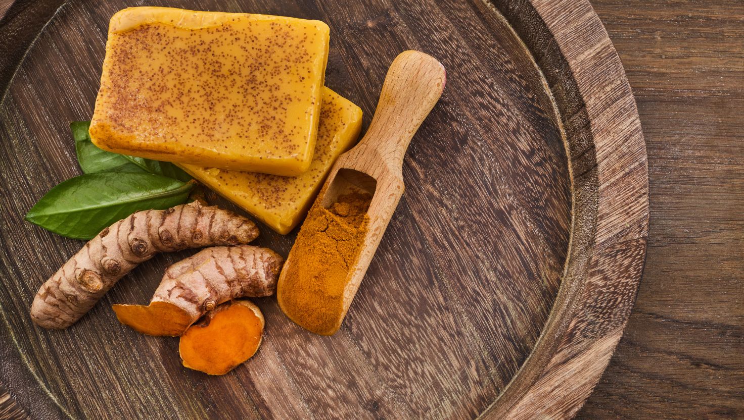 ✨ New on the blog!
Refresh and reset your skin naturally with simple rituals and ingredients your skin will love. 🌿
In this post, we explore:
✔️ Why natural ingredients make a difference
✔️ Benefits of Turmeric & Tea Tree in winter
✔️ Easy tips to support clearer, calmer skin
✔️ A touch of AI creativity to inspire your skincare journey
Tap the link in bio to read more.
#MariePureWellness #NaturalSkincare #HandmadeSoap #WinterSkinCare