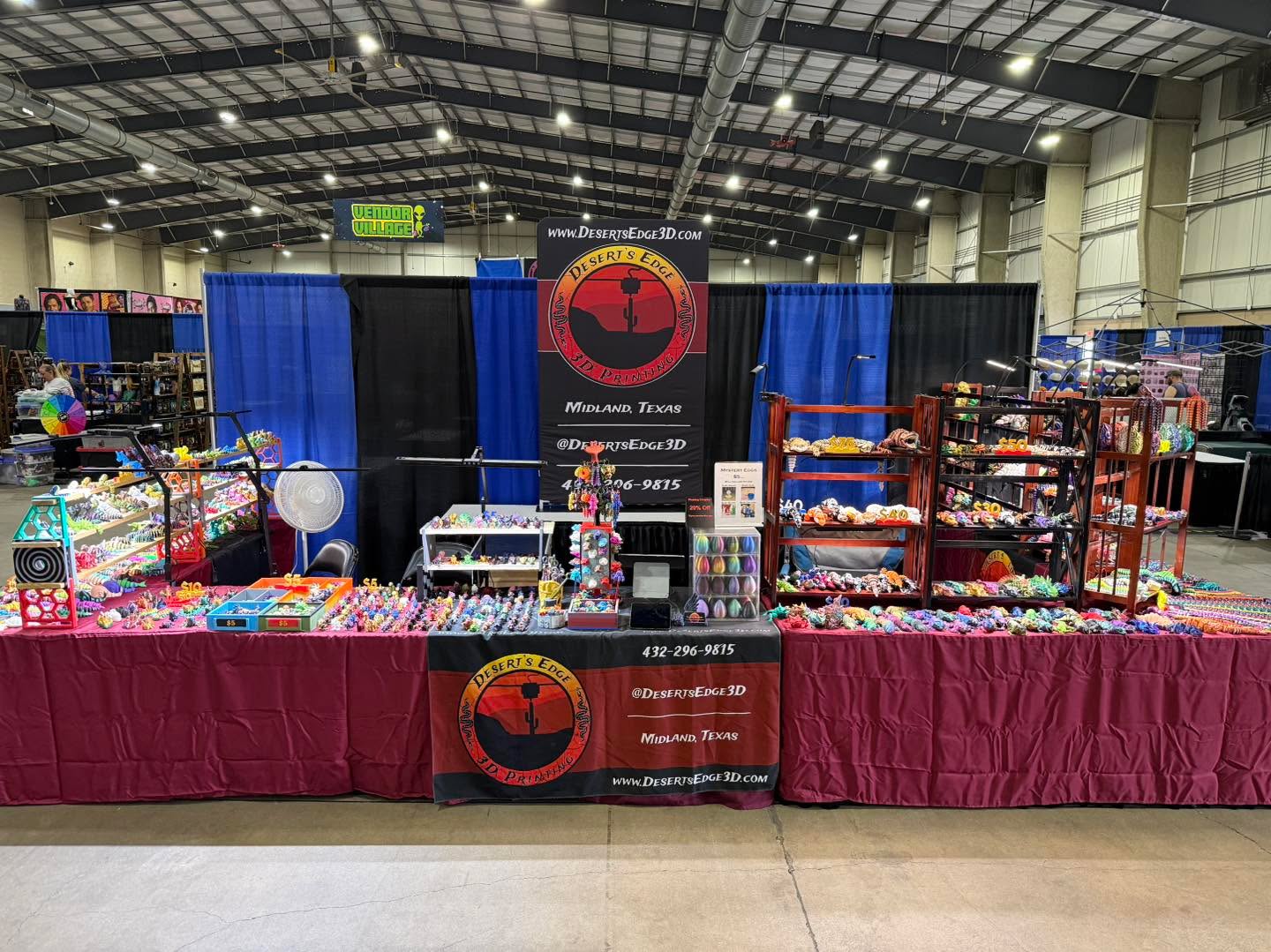 All setup and ready to roll for spaceconsanantonio! Going to be an amazing weekend you’ll find us over by the food court, there’s a famous soup guy right next to us!
Friday, Saturday and Sunday!
Mention this post and get 10% off your purchase at our table.
.
.
.
#desertsedgeexotics #reptilebreeder #reptilekeeper #reptiles #SpaceConSA #San #Antonio #sanantonio #sanantoniotx #sanantoniotexas #GoSpursGo