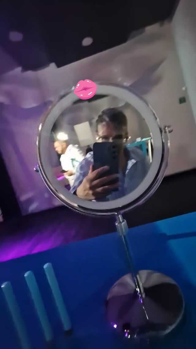 Llega COLORS by Fraiche la nueva línea de "make-up" con productos prácticos, tonos versátiles y fórmulas libres de parabenos.
Los productos de la línea COLORS by Fraiche están disponibles tanto en la tienda en línea oficial como en sucursales físicas en todo México.
@fraiche.mx
#colorsbyfraiche Llega COLORS by Fraiche la nueva línea de "make-up" con productos prácticos, tonos versátiles y fórmulas libres de parabenos.
Los productos de la línea COLORS by Fraiche están disponibles tanto en la tienda en línea oficial como en sucursales físicas en todo México.
@fraiche.mx
#colorsbyfraiche