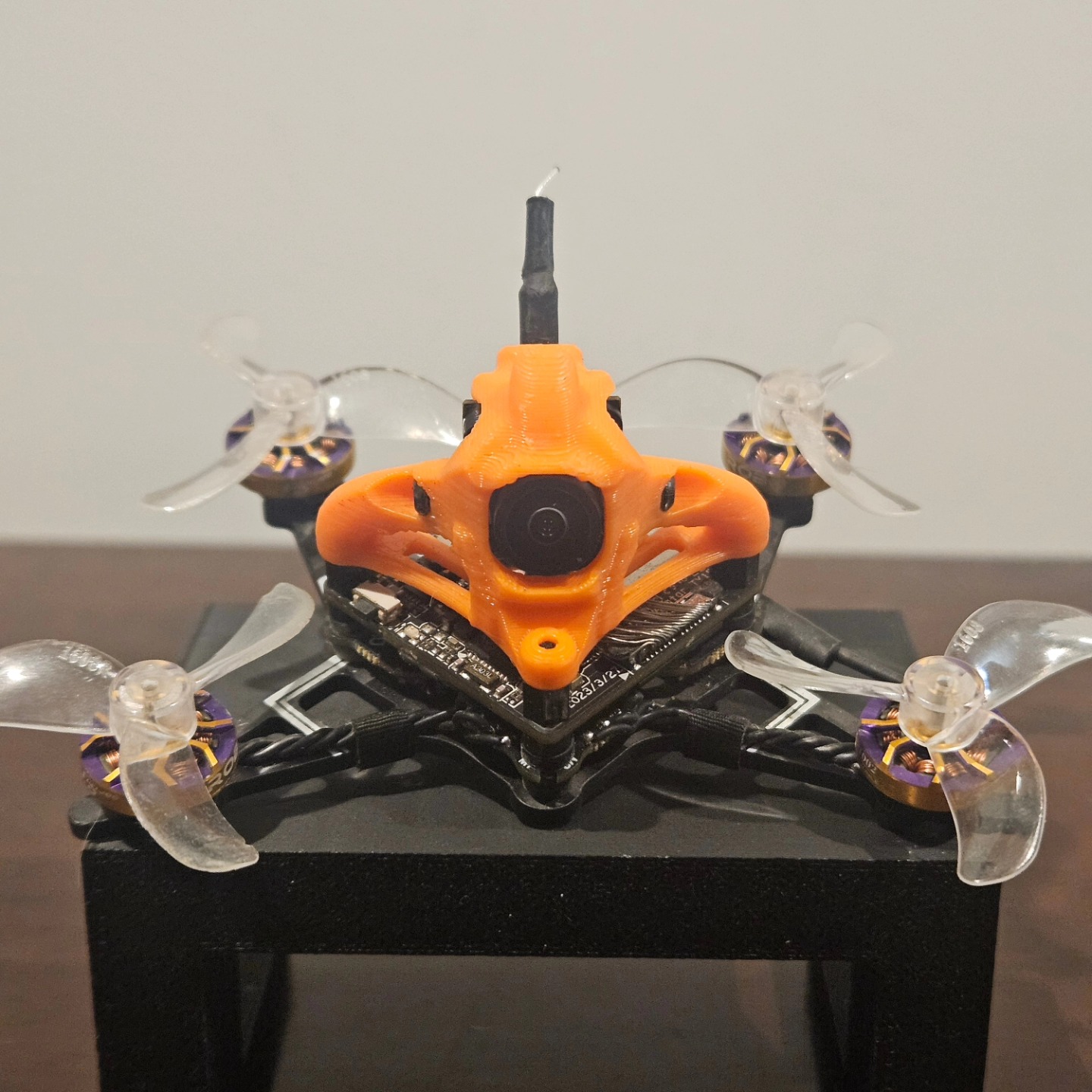 Analog Deadcat, Analog Freestyle, HD Walksnail, and now HD DJI O4.I've always been a fan of the @flywoofpv Firefly series. Super tiny drone that is enormous fun. The new O4 version is not different. Super stable flyer, no jello, extremely quiet, and able to hit the tiniest gaps. Another great drone from Flywoo!