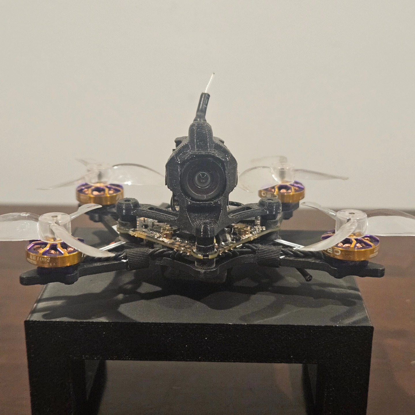 Analog Deadcat, Analog Freestyle, HD Walksnail, and now HD DJI O4.I've always been a fan of the @flywoofpv Firefly series. Super tiny drone that is enormous fun. The new O4 version is not different. Super stable flyer, no jello, extremely quiet, and able to hit the tiniest gaps. Another great drone from Flywoo!