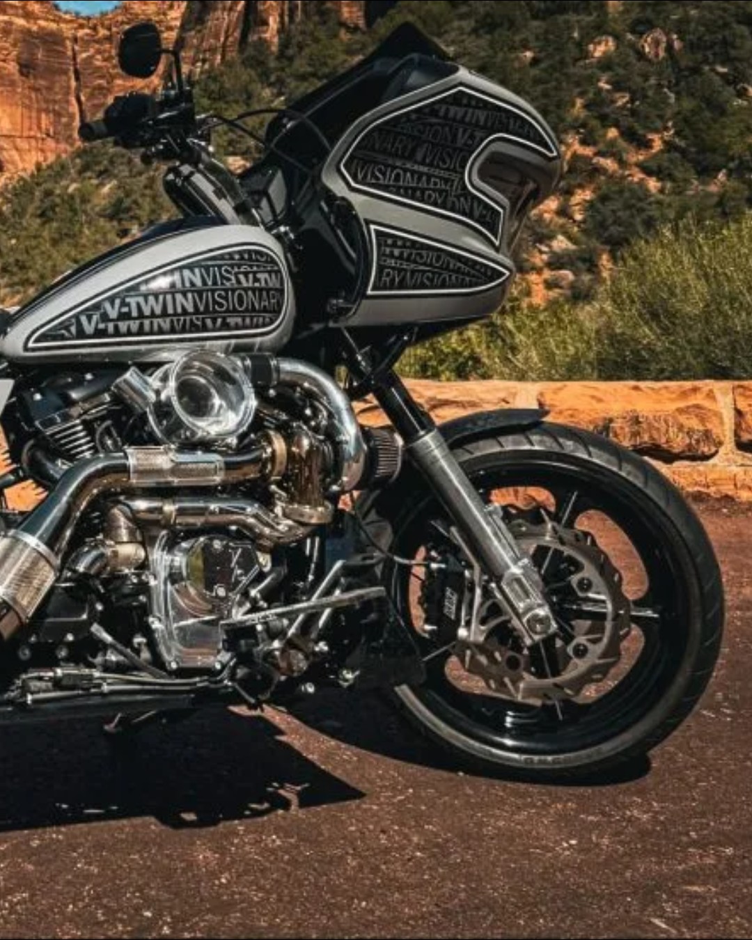 SMT Wheels is a top-tier sponsor of V-Twin Visionary.At events, SMT performance wheels and parts are on display—giving riders and builders the chance to see different designs, finishes, and setups in person.