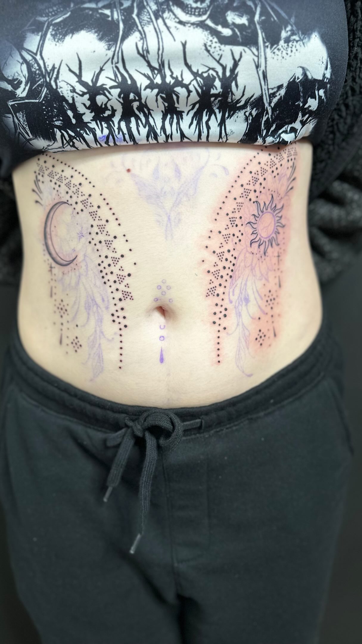 This came out amazing can’t wait to add more to this stomach design
To Book with me Txt 702-449-4037
•
•
•
•
#utahart #utahtattoos #utaharts #utahtattooartist #relatable