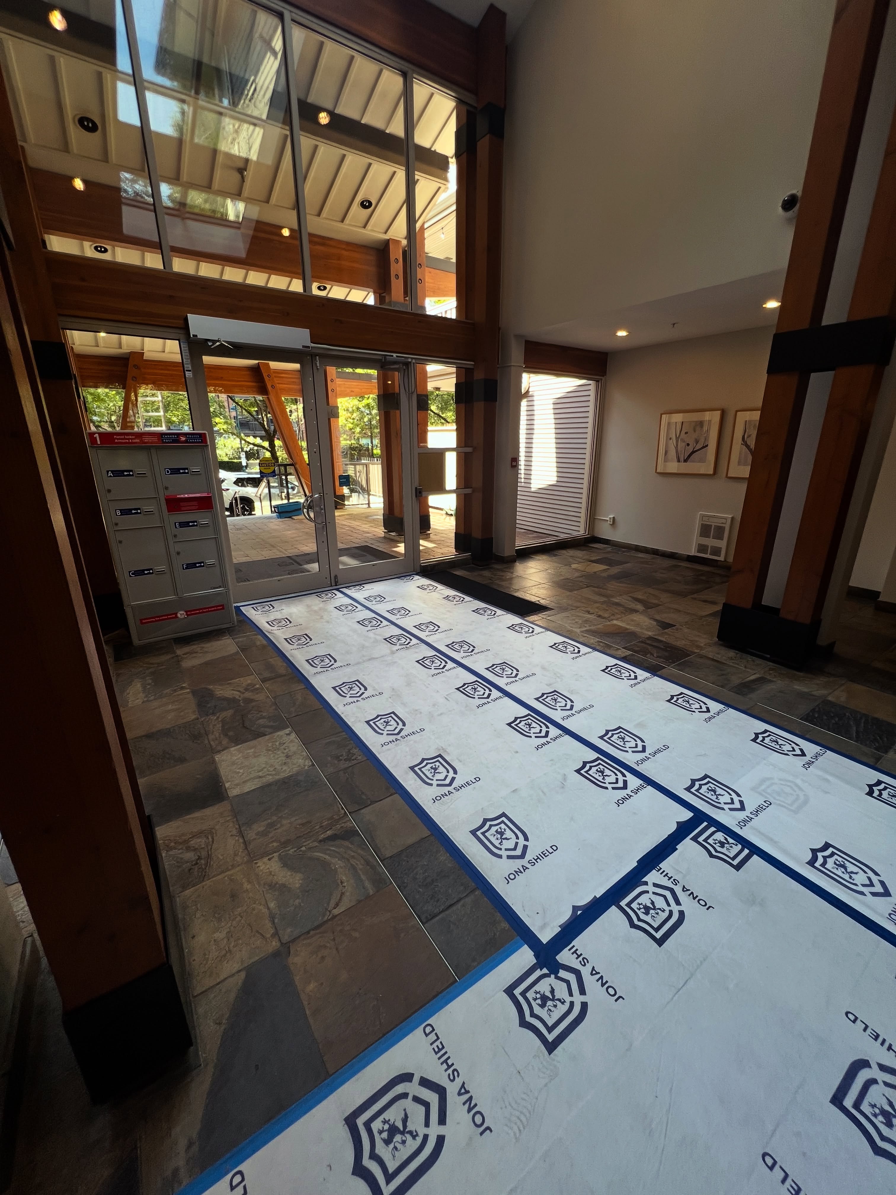 Protection first, precision second. 🛡️
Full containment down before the sanding and mudding begins — hallways and units at this Port Moody building getting prepped and finished right, no shortcuts on dust control or drywall work.
That’s the EnactPro difference. 💪
#EnactPro #Restoration #InteriorContracting #PortMoody #DrywallFinishing